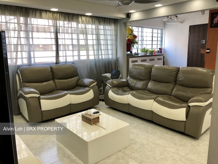 Hougang Avenue 6 thumbnail photo